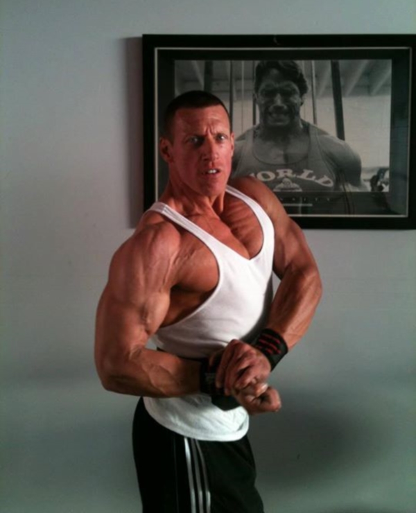 Cyberflexing.com Exclusive Interview With PNBA Pro Bodybuilder Chris Jantz