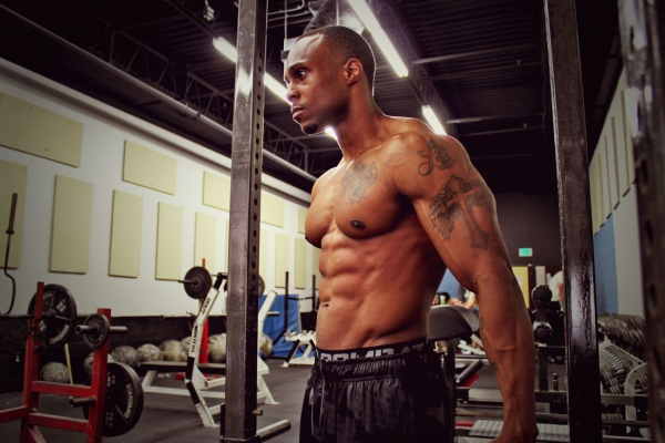 Cyberflexing.com Exclusive Interview With NPC Men's Physique Competitor Jason Rogers