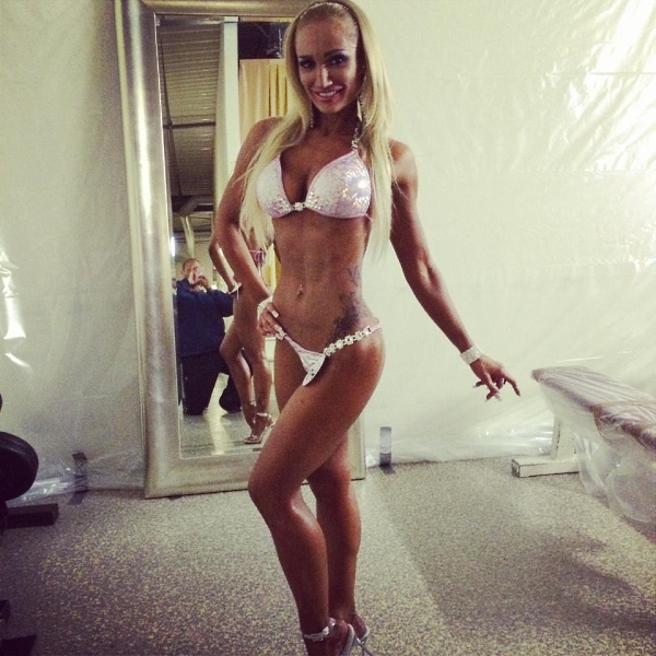 Cyberflexing.com Exclusive Interview With IFBB Bikini Competitor And Fitness Model Julia Bauer