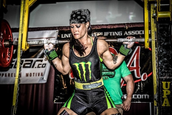 Cyberflexing.com Exclusive Interview With Powerlifter And Physique Competitor Rachel Allbaugh