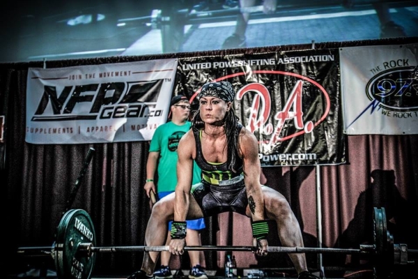 Cyberflexing.com Exclusive Interview With Powerlifter And Physique Competitor Rachel Allbaugh