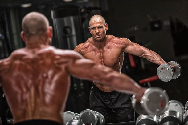 Cyberflexing.com Exclusive Interview With UKBFF Bodybuilder And Physique Coach Mark Coles