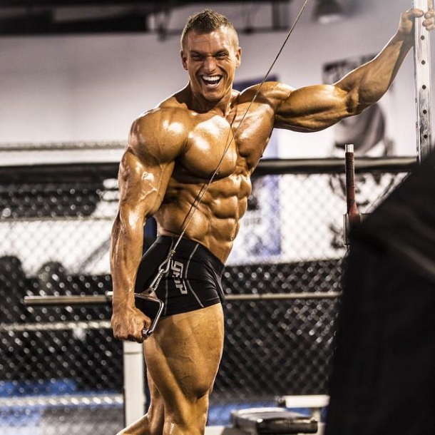 Cyberflexing.com Exclusive Interview With Musclemania World Pro Champion Samuel Dixon