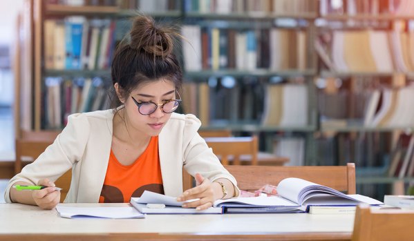 10+ Best Essay Writing Services in 2022 - uCompares.com